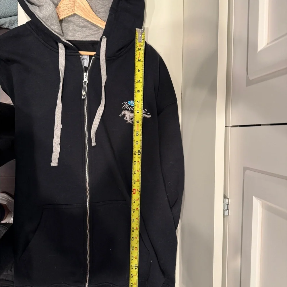 Ford Mustang Black Hoodie Jacket - Picture 8 of 9